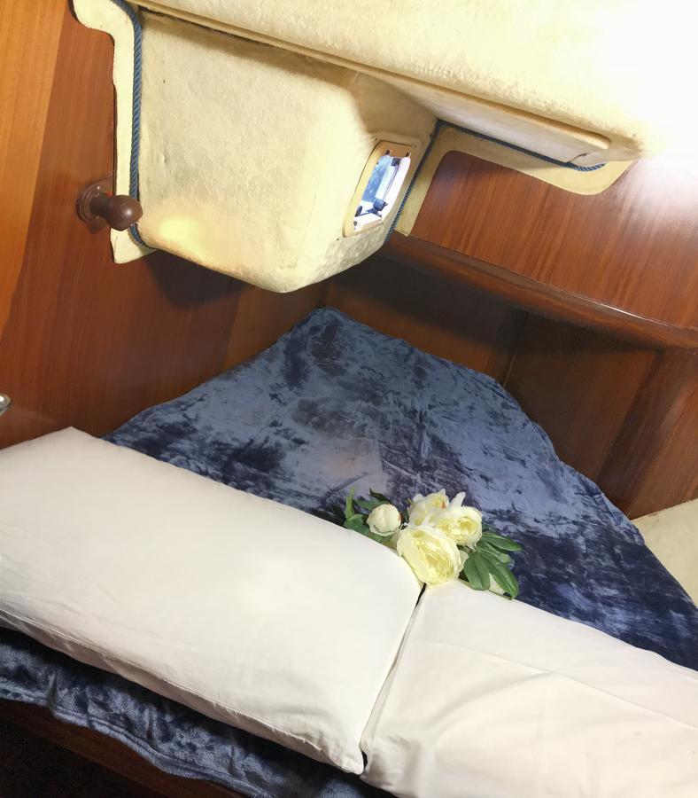 Hotel Bed&Boat Eolo 3 Venecia Exterior foto