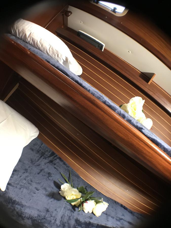 Hotel Bed&Boat Eolo 3 Venecia Exterior foto
