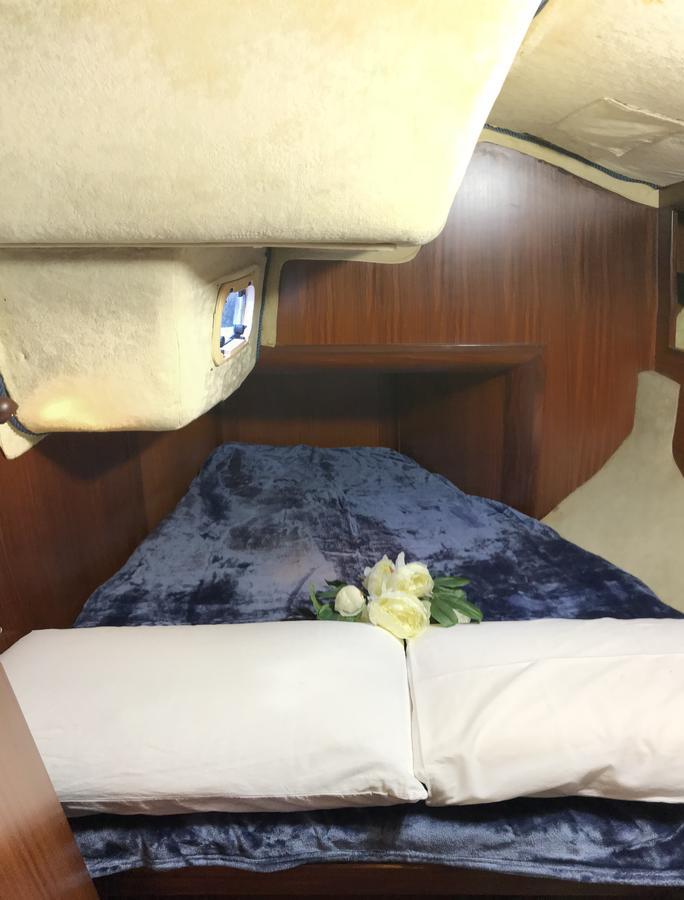 Hotel Bed&Boat Eolo 3 Venecia Exterior foto