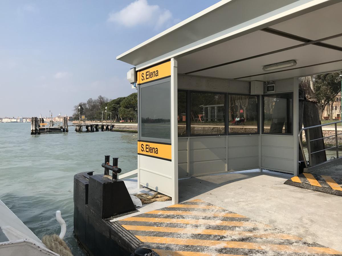 Hotel Bed&Boat Eolo 3 Venecia Exterior foto